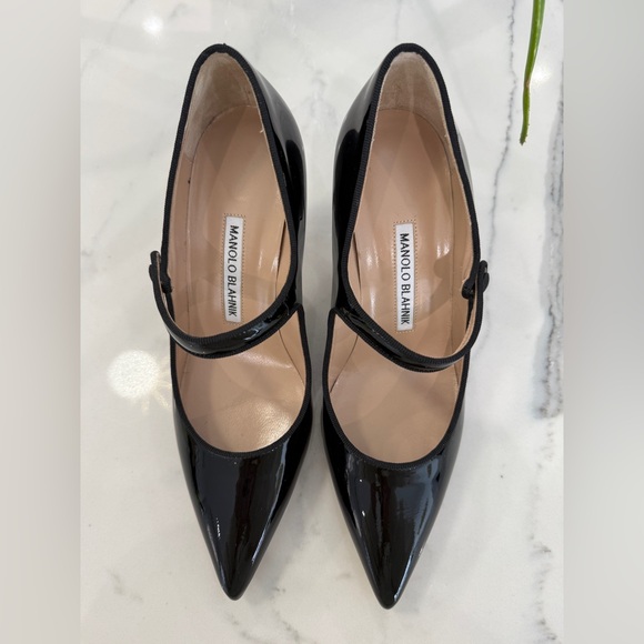 Manolo Blahnik Black Patent Leather Heels - Picture 7 of 9